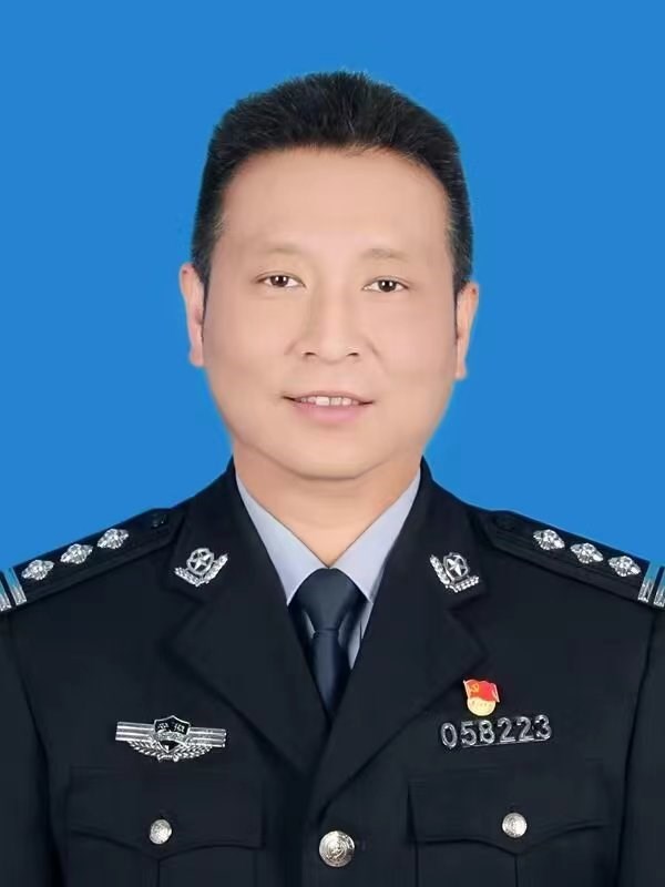 戴勝